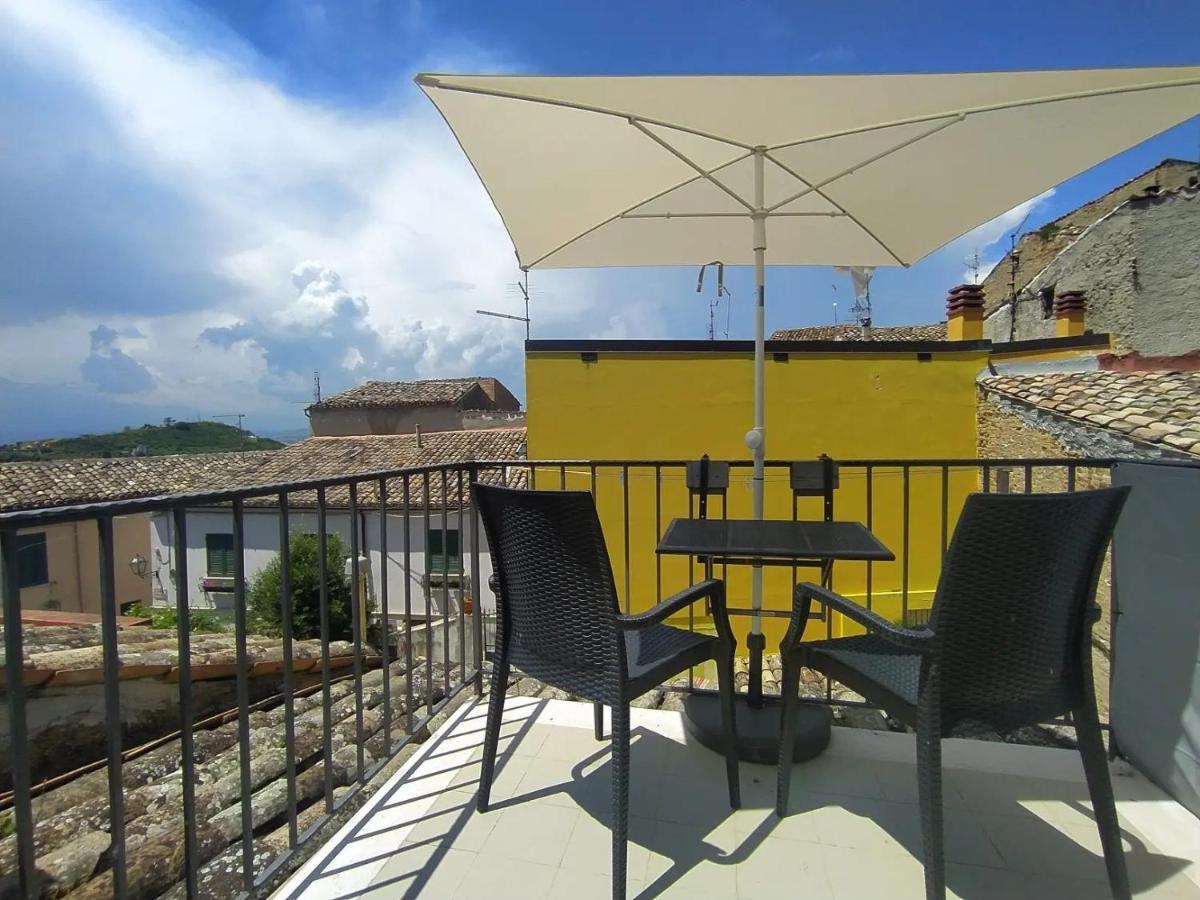 דירות אטרי Casa In Centro Storico Vista Gran Sasso מראה חיצוני תמונה