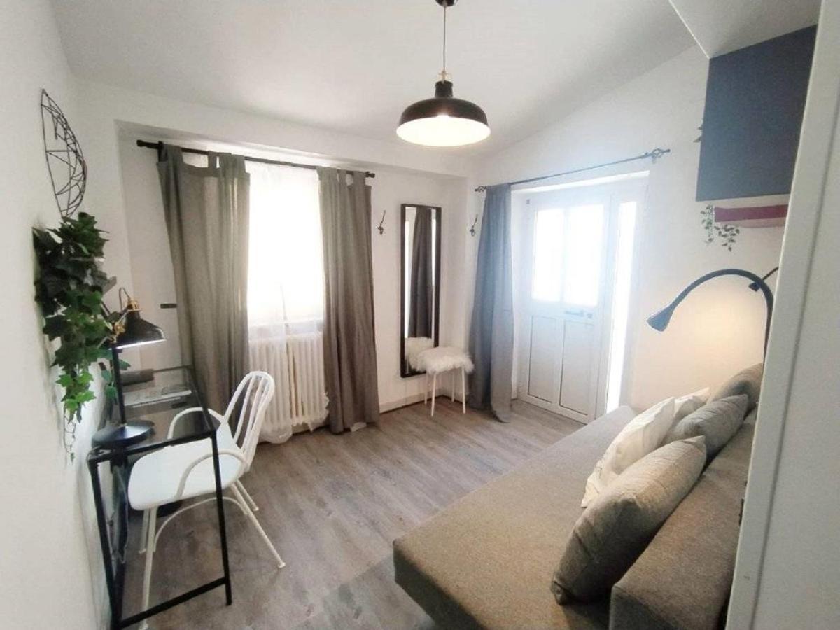 דירות אטרי Casa In Centro Storico Vista Gran Sasso מראה חיצוני תמונה