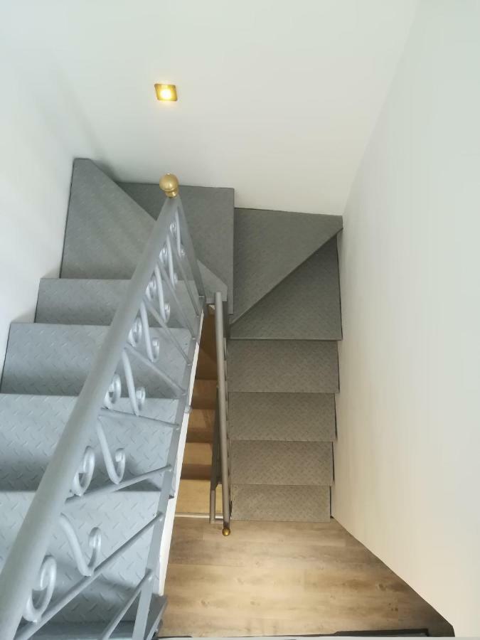דירות אטרי Casa In Centro Storico Vista Gran Sasso מראה חיצוני תמונה